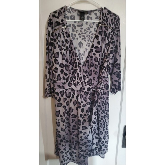 Lane Bryant Animal Print Leopard Cheetah Wrap Zippers Accents Size 18/20 - Picture 1 of 3